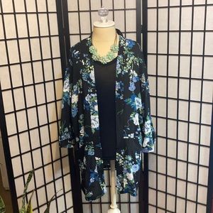 4/$20 Bundle and save,  coverup with pockets.